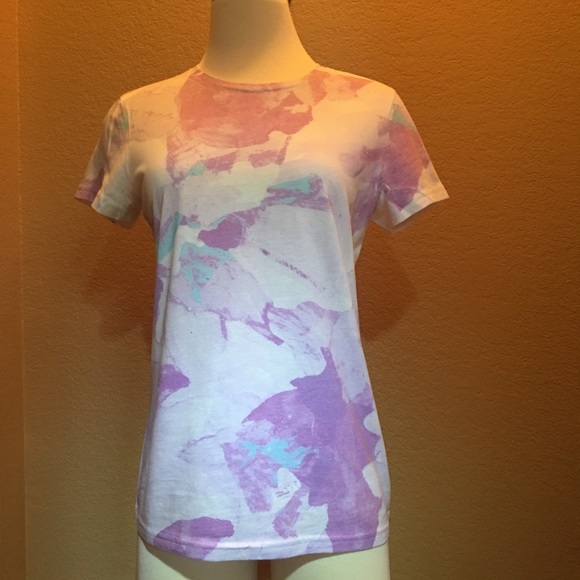 Liz Claiborne - Beautiful Spring Tee - Picture 1 of 5